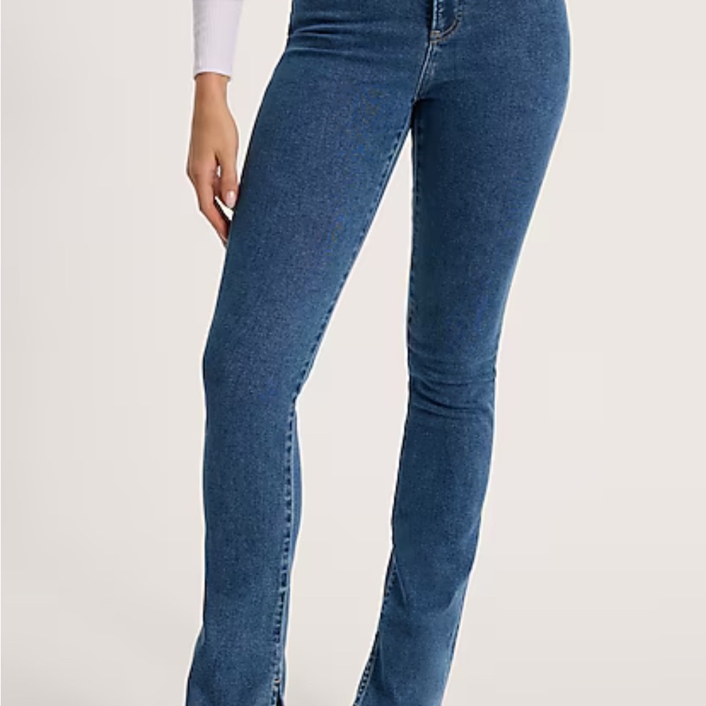 Express Women's Straight Leg Blue Jeans